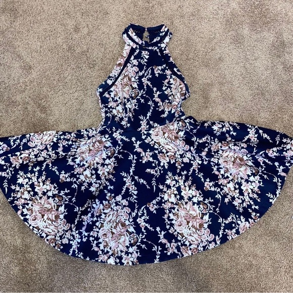 B Darlin Homecoming Dress - Picture 1 of 7